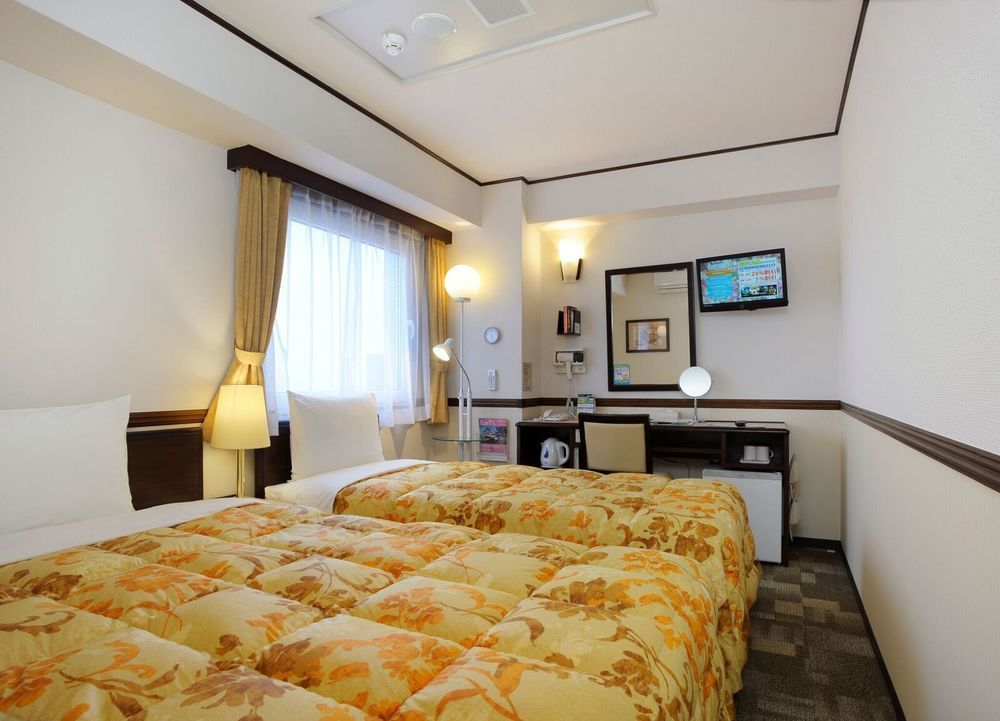 Toyoko Inn Tokyo Yamanote Sen Otsuka Eki Kita Guchi No 2 Luaran gambar