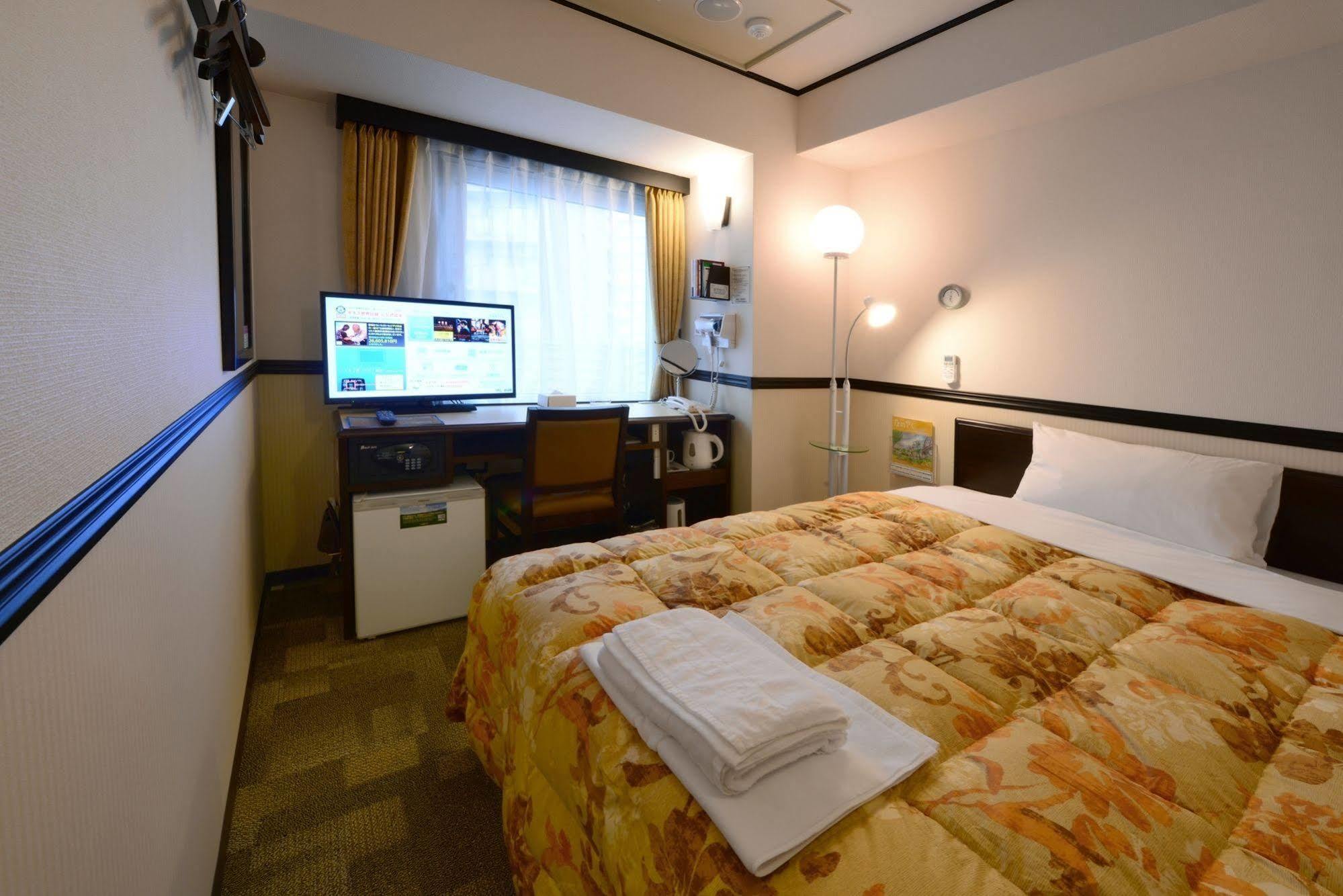Toyoko Inn Tokyo Yamanote Sen Otsuka Eki Kita Guchi No 2 Luaran gambar